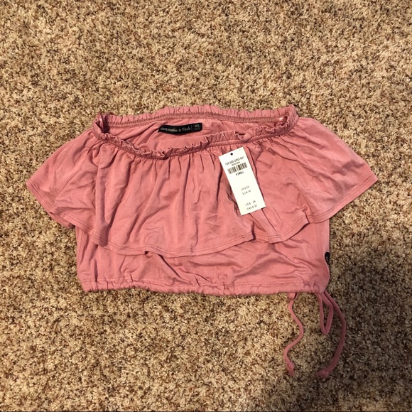 Soft pink Abercrombie&fitch croptop - Picture 2 of 5